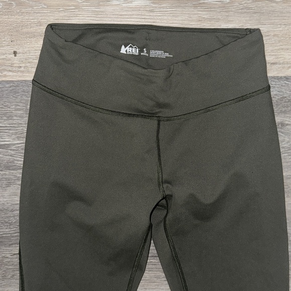 REI Green Athletic Leggings - Size Small - Picture 2 of 7